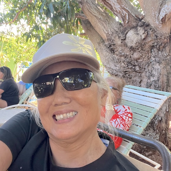 My closet welcome and browse if you see anything you’re interested thanks - Picture 1 of 1